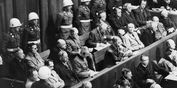 Кадр из документального кинофильма "Суд народов"