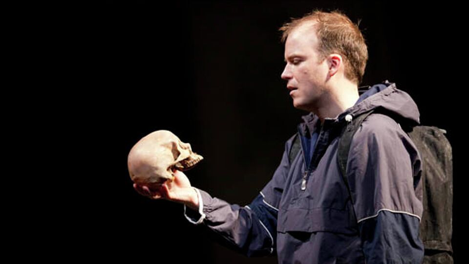 "Гамлет": трансляция в записи спектакля Королевского национального театра
