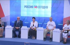 Поезд дружбы Берлин-Москва": остановка в Крыму