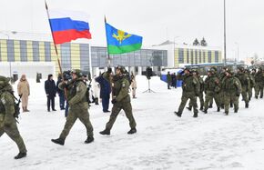 Прилет российских миротворцев из Казахстана на аэродром Чкаловский