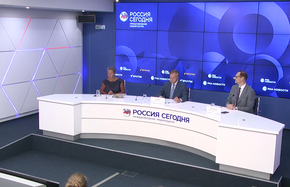 Пресс-конференция сенатора РФ Алексея Пушкова и Министра иностранных дел ПМР Виталия Игнатьева