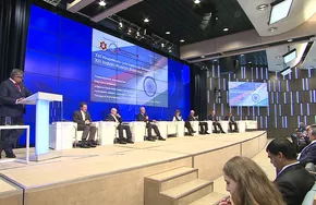 Большой зал 10:00 XIII Форум "Бизнес-диалог Россия – Индия 2022"