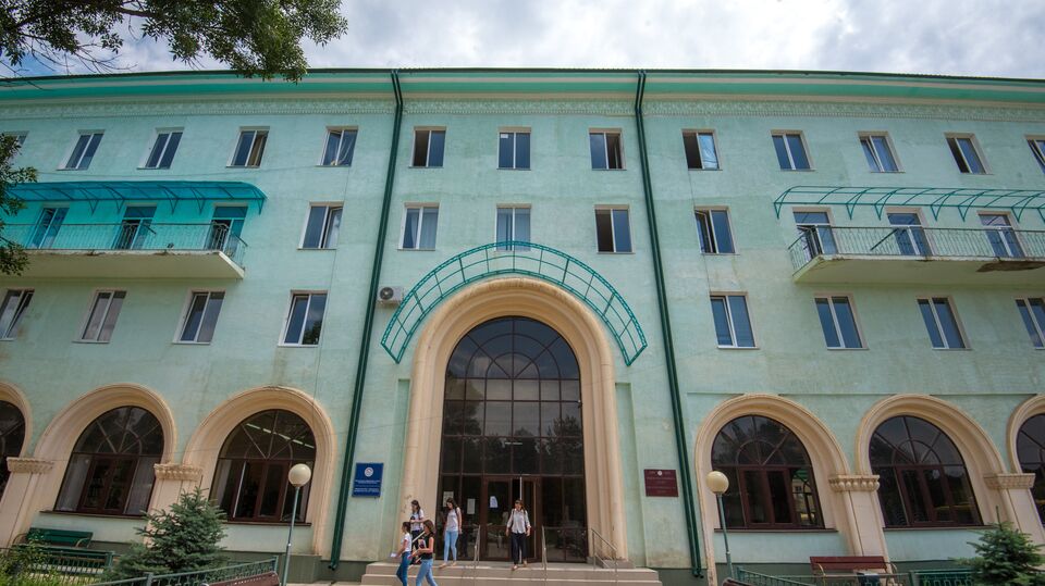 Здание Юго-Осетинского государственного университета